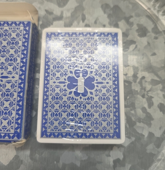 ⭐️40% Off⭐️ Absolut Vodka Deck Playing Cards - Picture 3 of 7